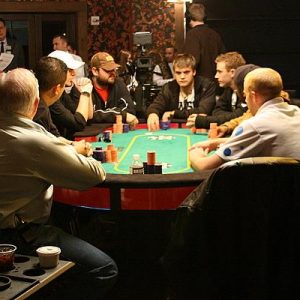 Casino Poker Online Mengenal Perbedaan